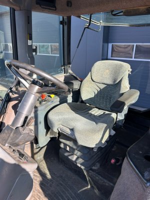 afbeelding van New Holland G210 40km/h